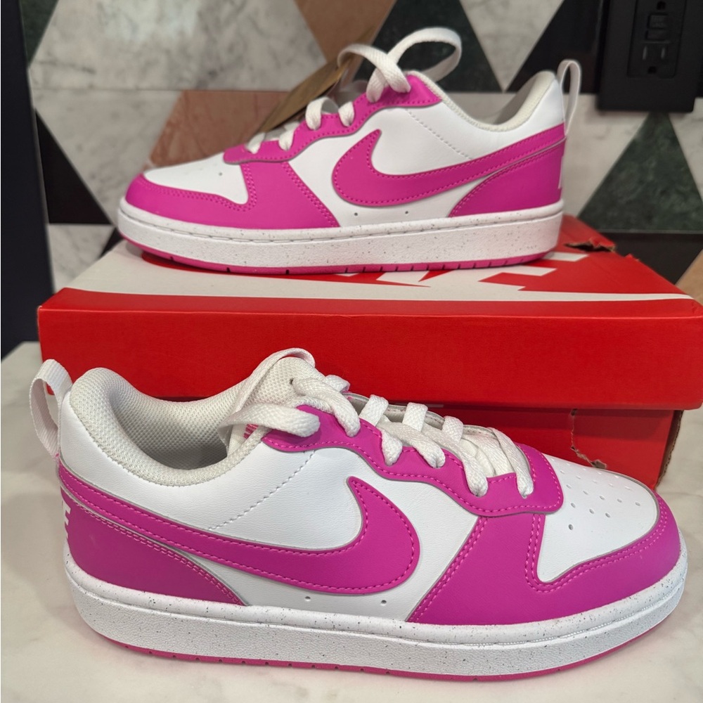 NWOT Nike Kids Court Borough Low Recraft